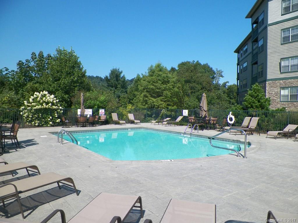 Beaucatcher House - Residential