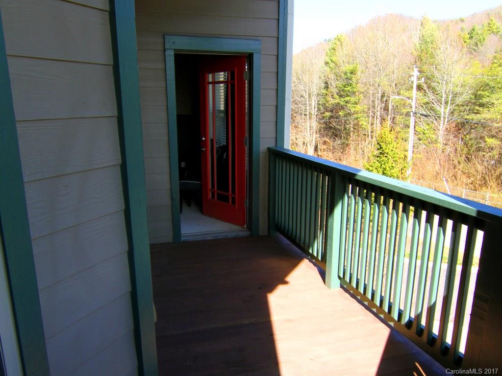 Beaucatcher House - Residential