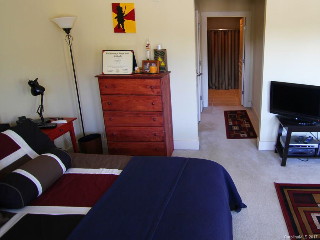 Beaucatcher House - Residential