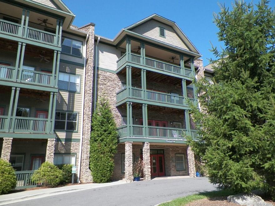 3rd floor unit in 4-story condo. Mountain views, community gardens & pool from front patio. Condominium complex also has state of the art exercise facilities, large lodge style lobby for residents, outdoor terrace area, & dog park! 2 pets allowed with combined weight <50lbs.