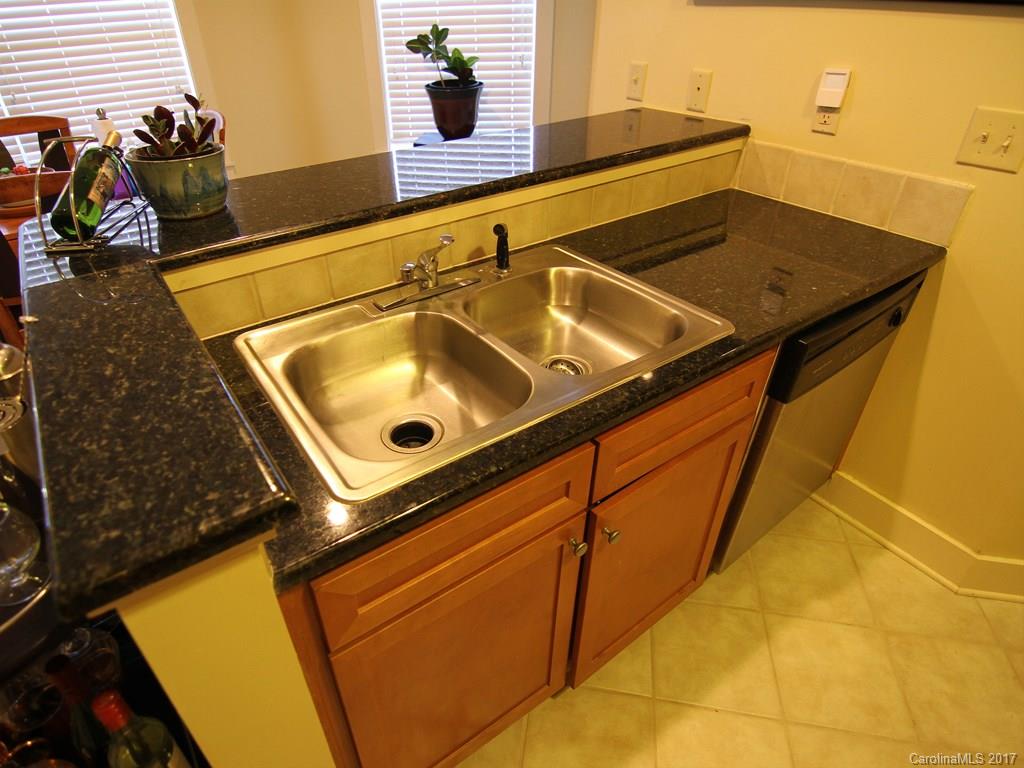 Beaucatcher House - Residential