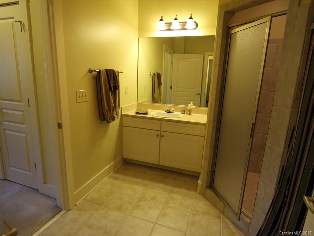 Beaucatcher House - Residential