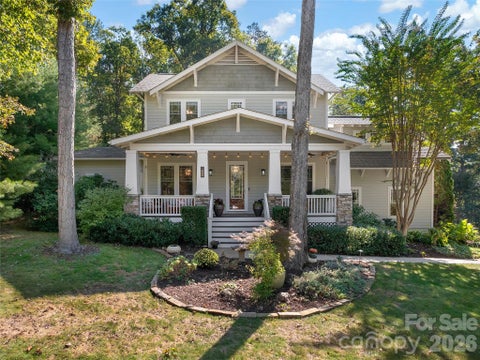 Photo for 302 Yellowood Lane