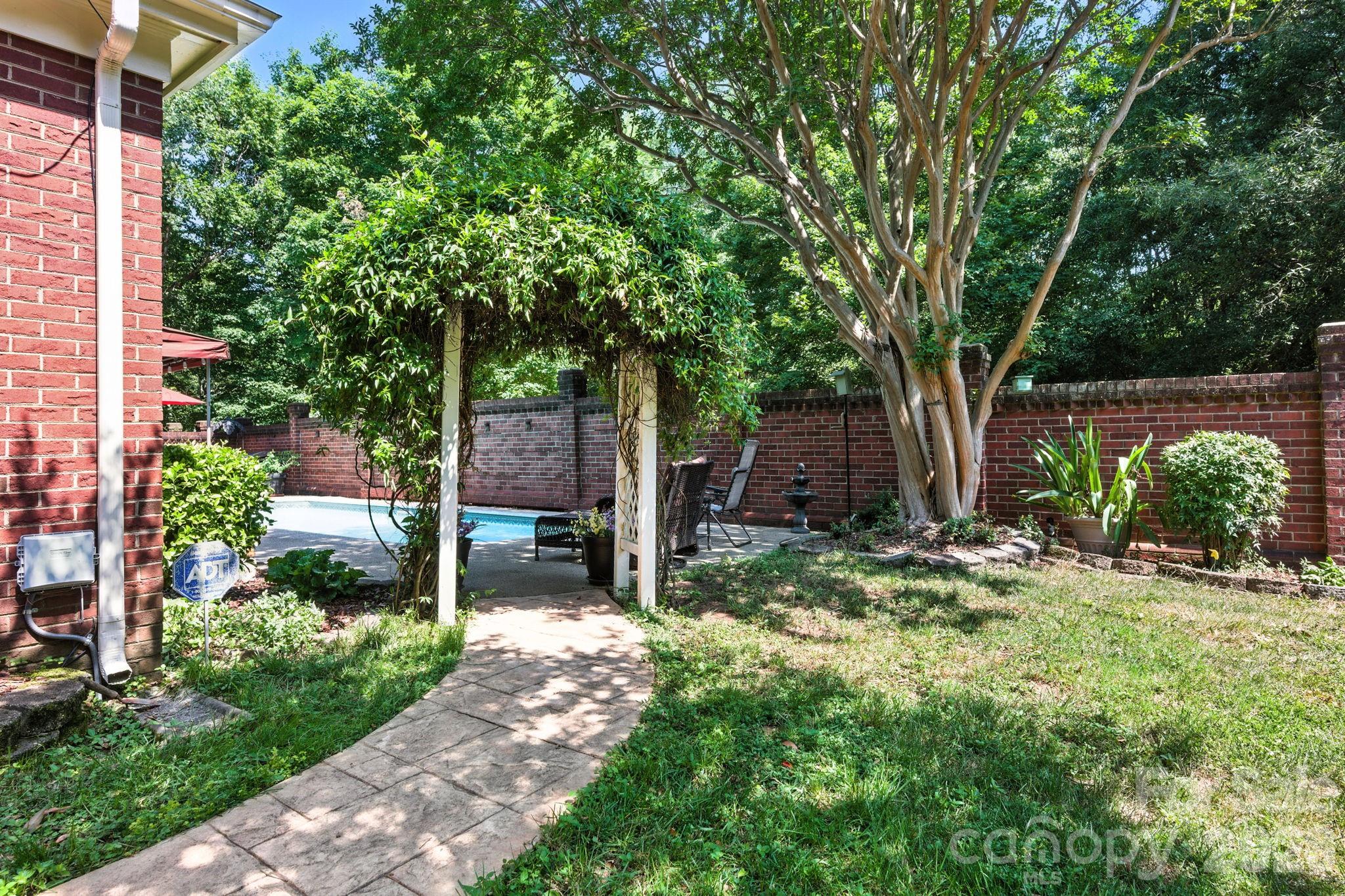 Pullengreen - Residential