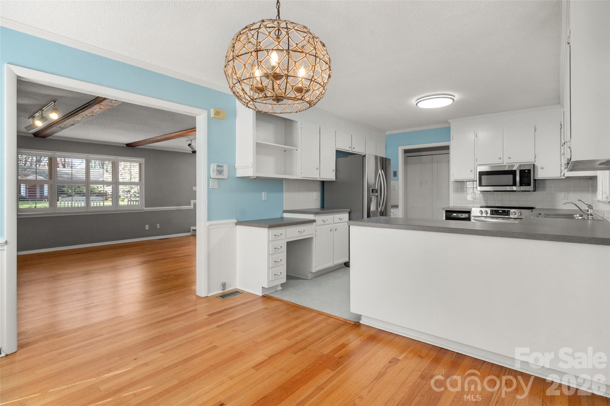 Beverly Woods - Residential