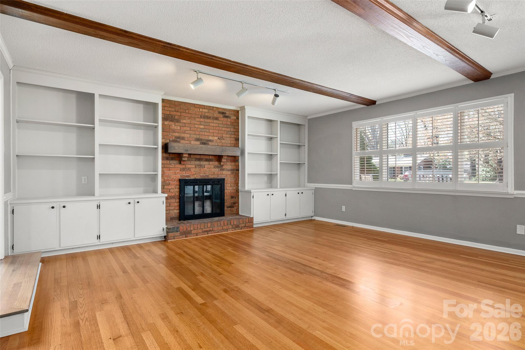 Beverly Woods - Residential