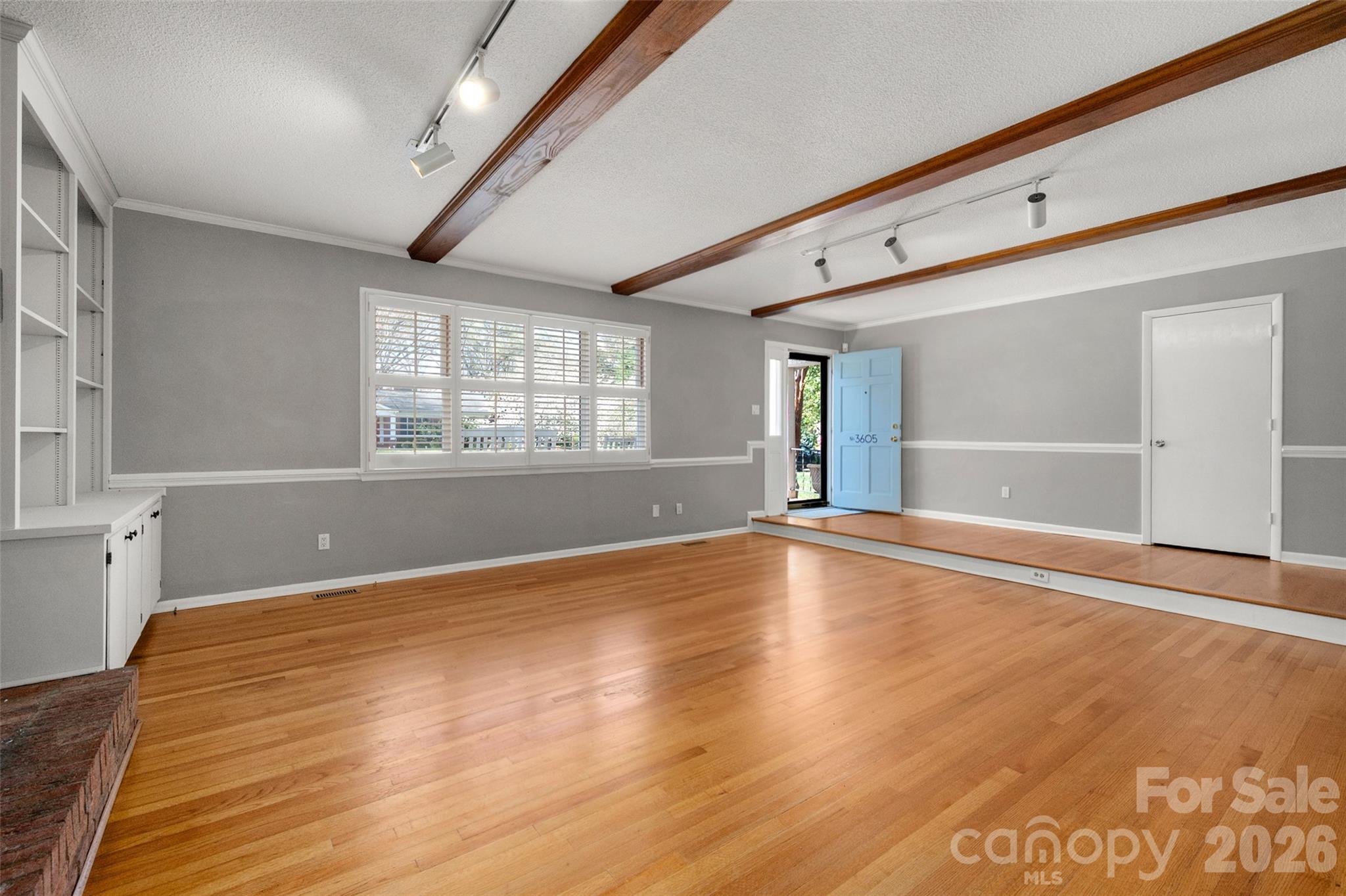 Beverly Woods - Residential