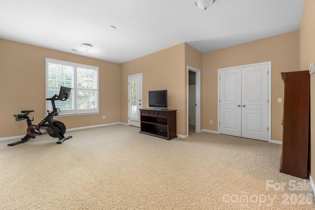 11194 Bridgewater Drive