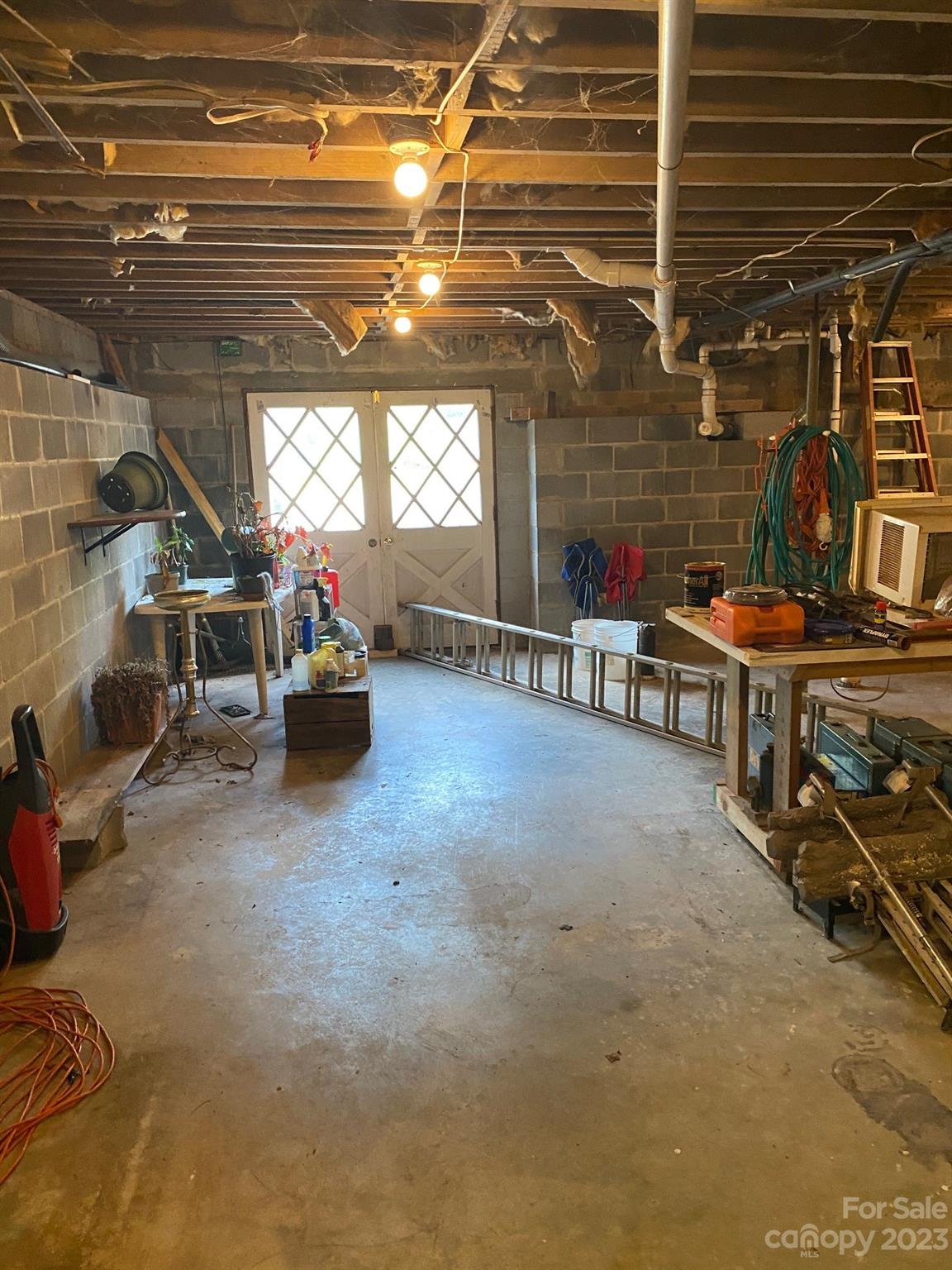 Crooked Creek - Residential