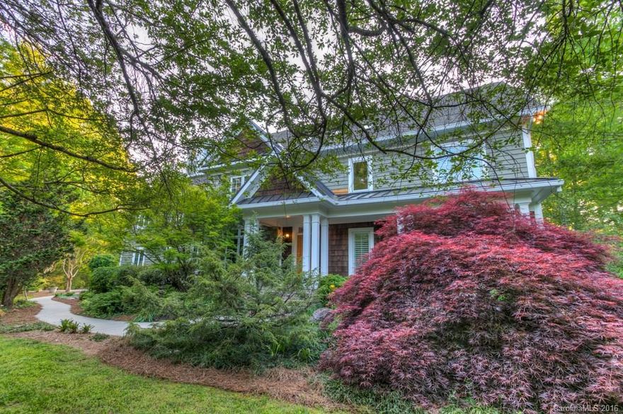 Creekside Wood Farm is an example of encouraging nature by managing the land. This estate doesn’t just coexist with nature, but revels in her glory. 50-acre farm, 3.5 miles from I-77; gated entrance, tree-canopied drive to home on bluffs of Fishing Creek; gardens & orchard. Open plan, 2 levels w/Captains watch. Geothermal heat & air. Great rm w/2-story stone fireplace; state-of-the-art kitchen; pool, deck w/pergola, screened porch. 6-stall barn, riding arena, ancillary bldgs, pastures, trails.