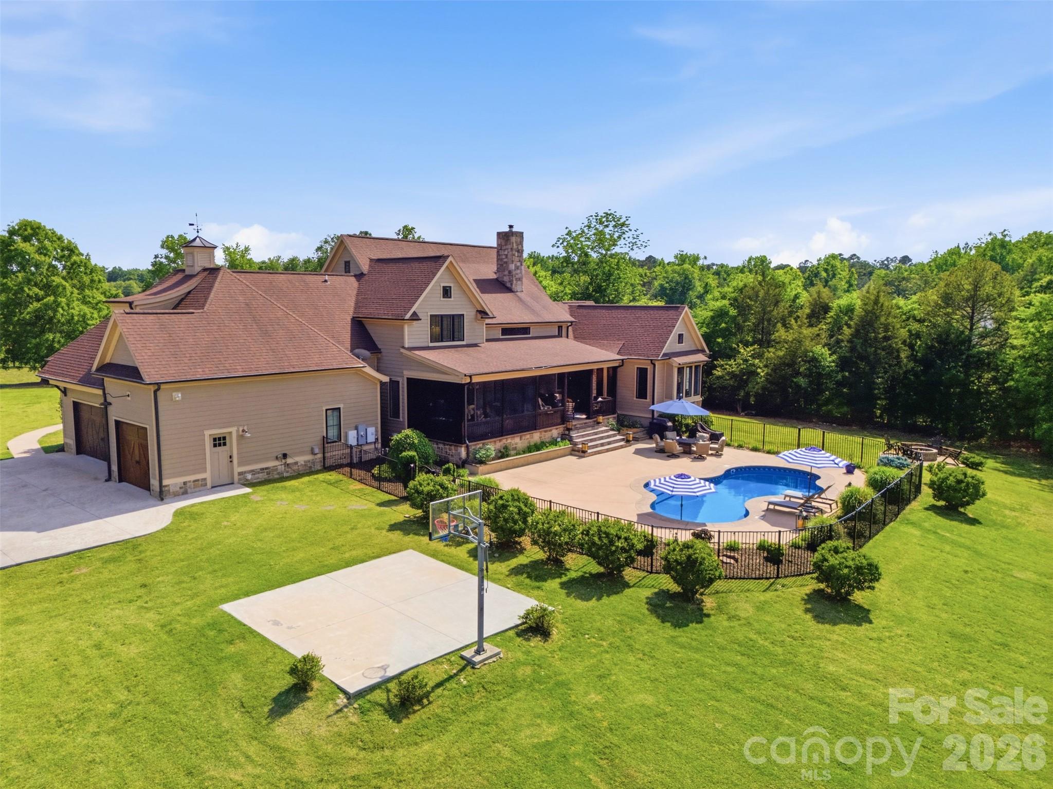 Davidson Equus - Residential