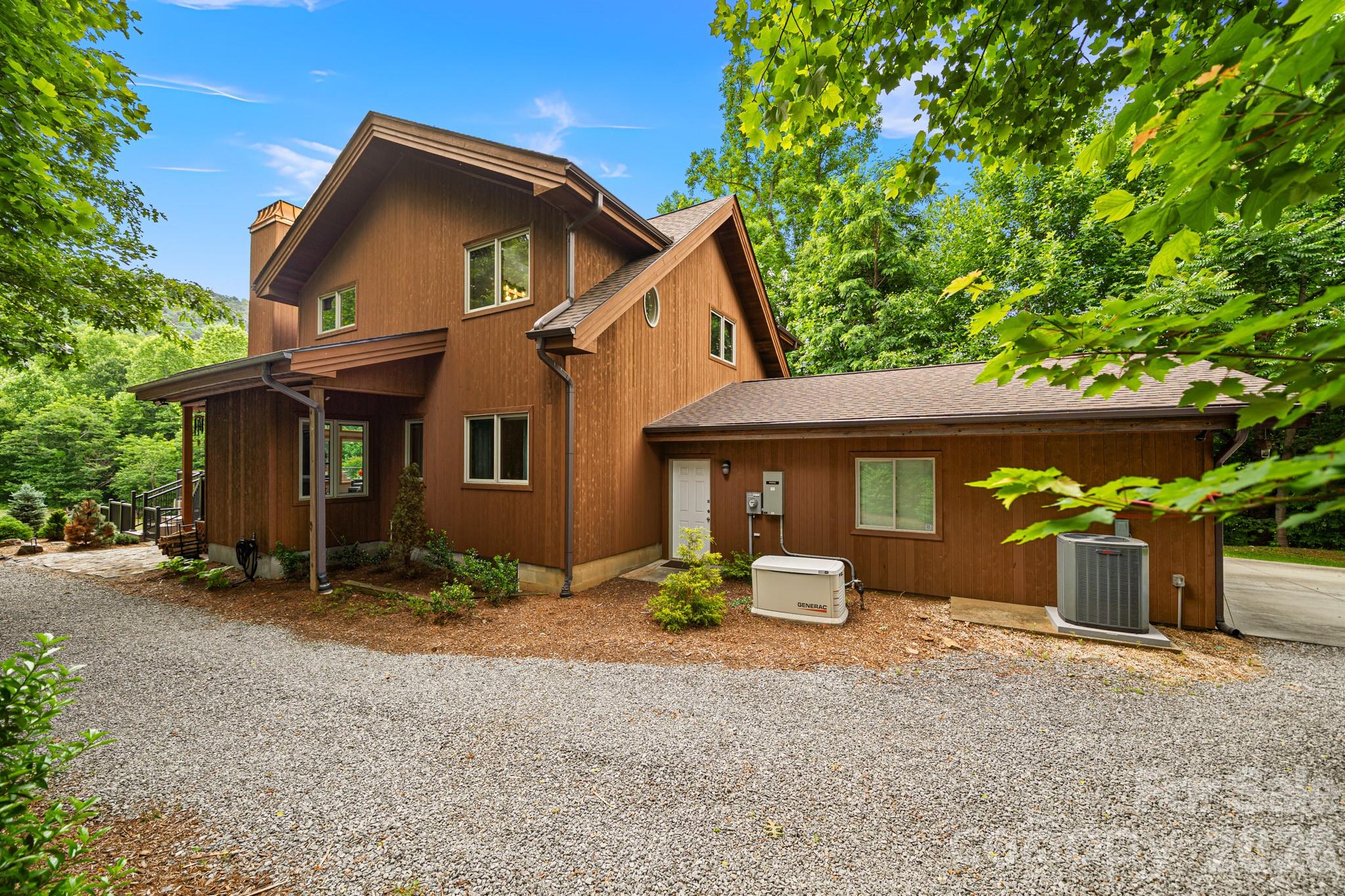 49 Western Eagle Drive