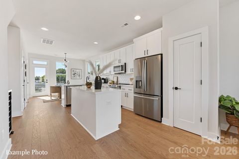 130 Red Azalea Lane 22 Charlotte NC 28217