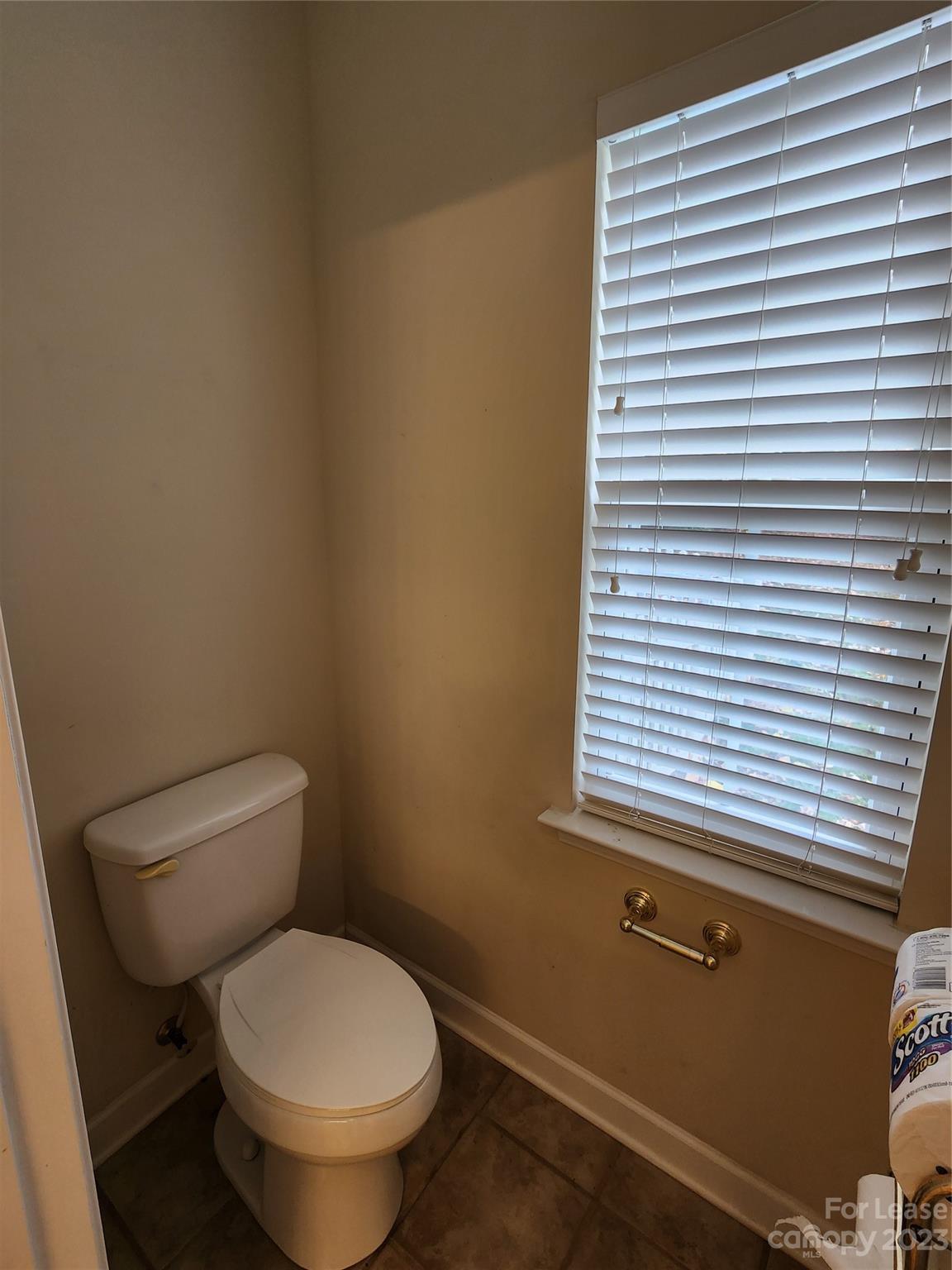 Hampton Place - Residential Lease