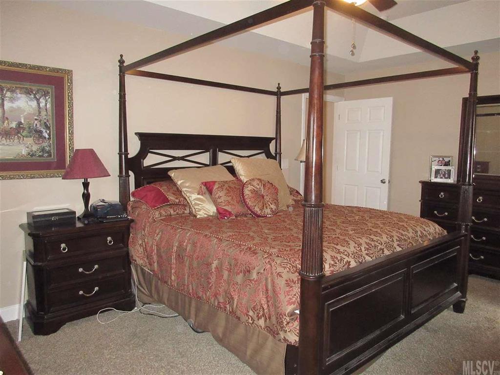 Pipers Ridge - Residential