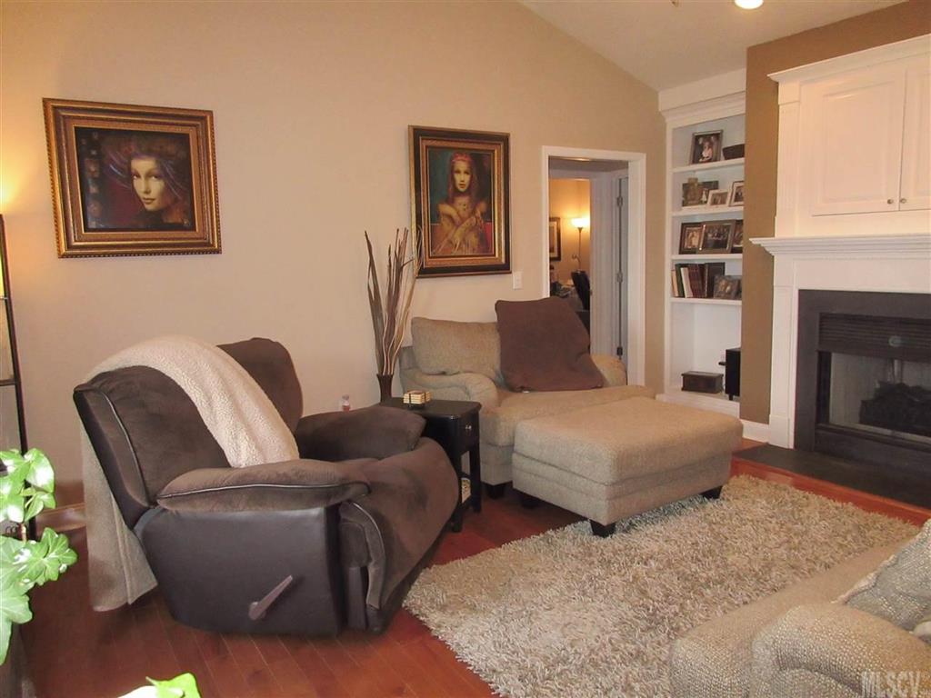 Pipers Ridge - Residential