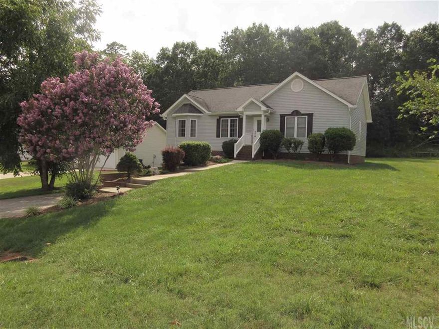 You won't want to miss this one!  Maintenance free exterior and pristine inside. Kitchen boasts stainless steel appliances, maple cabinets with soft close feature and granite counter tops. Hardwoods in living room and dining room. Ceramic in kitchen, laundry and baths. Tray ceiling in master bedroom with dual sink vanity and walk-in closet. Living room offers built-in beside fireplace. As if this is not enough, the basement offers a media room with full length media screen and is plumbed for a wet bar.