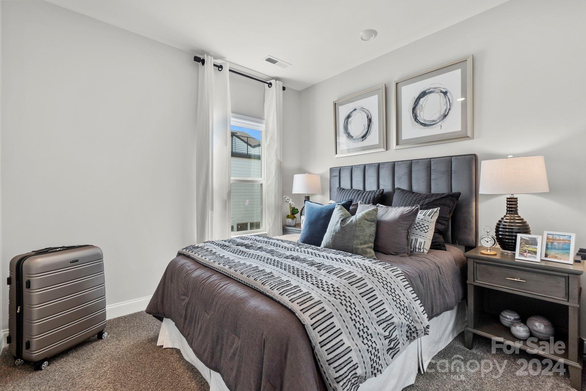 Mineral Springs - Residential