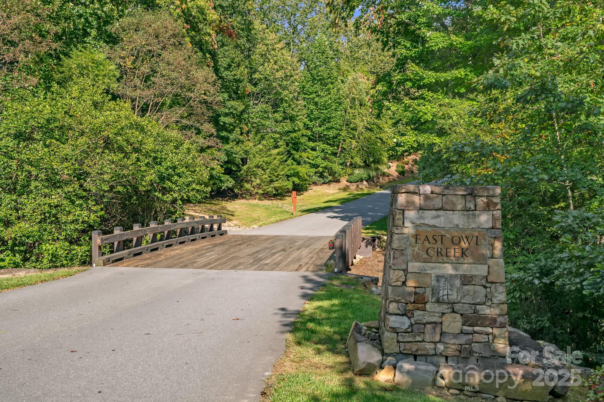 25 E Owl Creek Lane