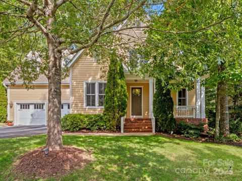 25 E Owl Creek Lane Fairview NC 28730
