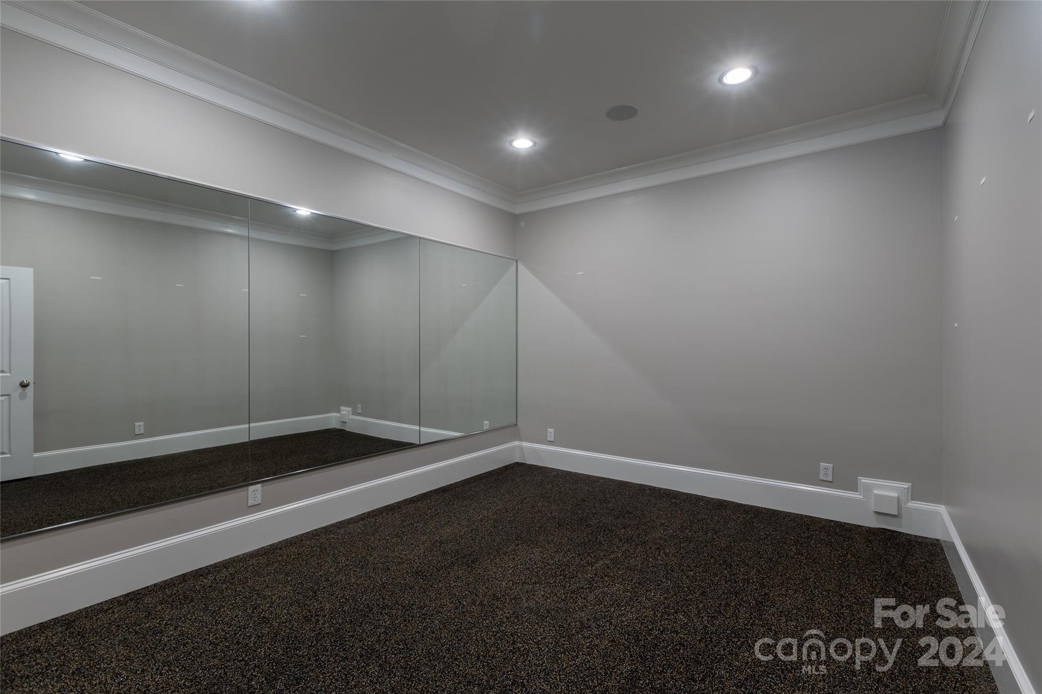 Oak Hollow - Residential