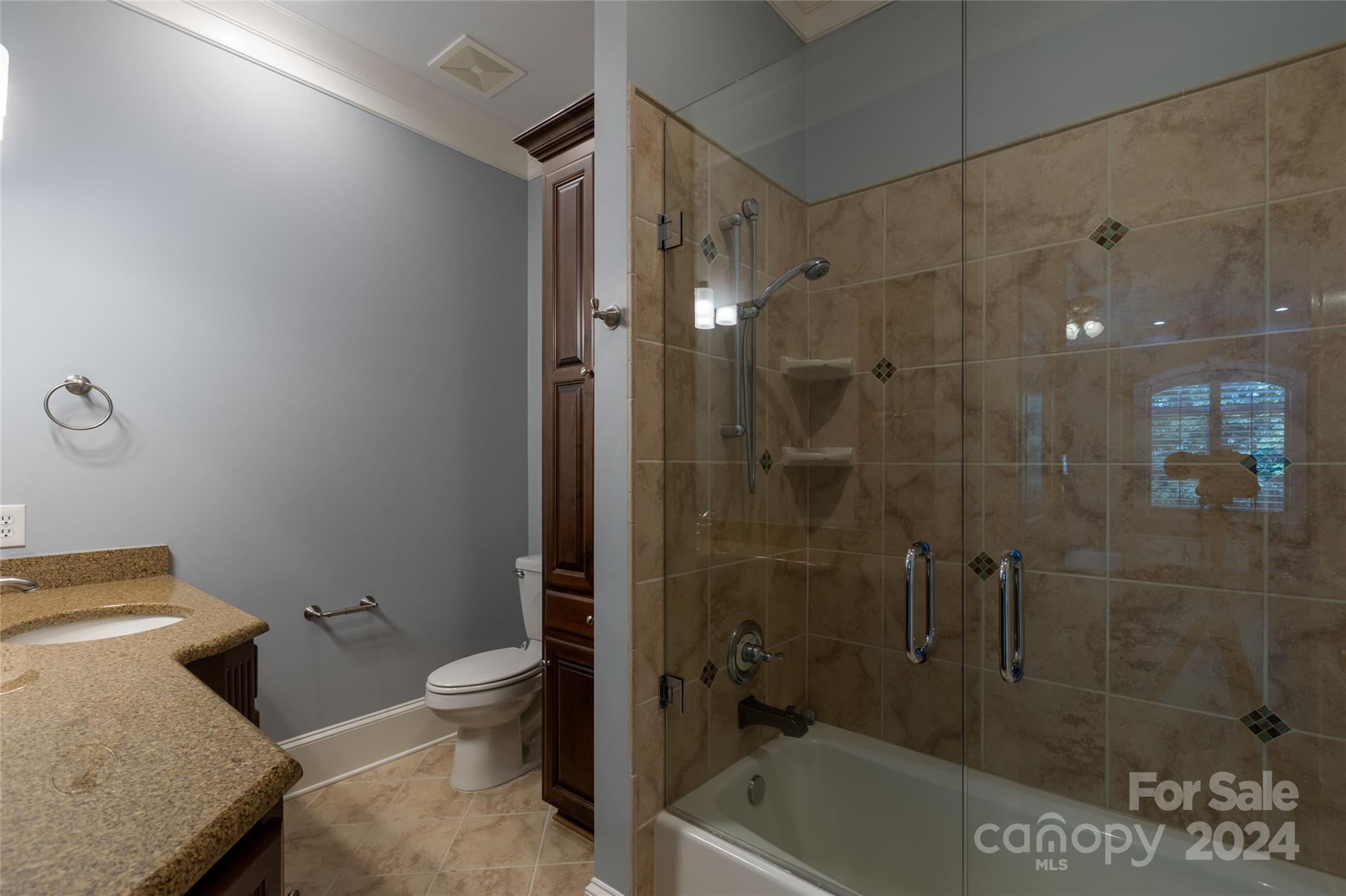 Oak Hollow - Residential