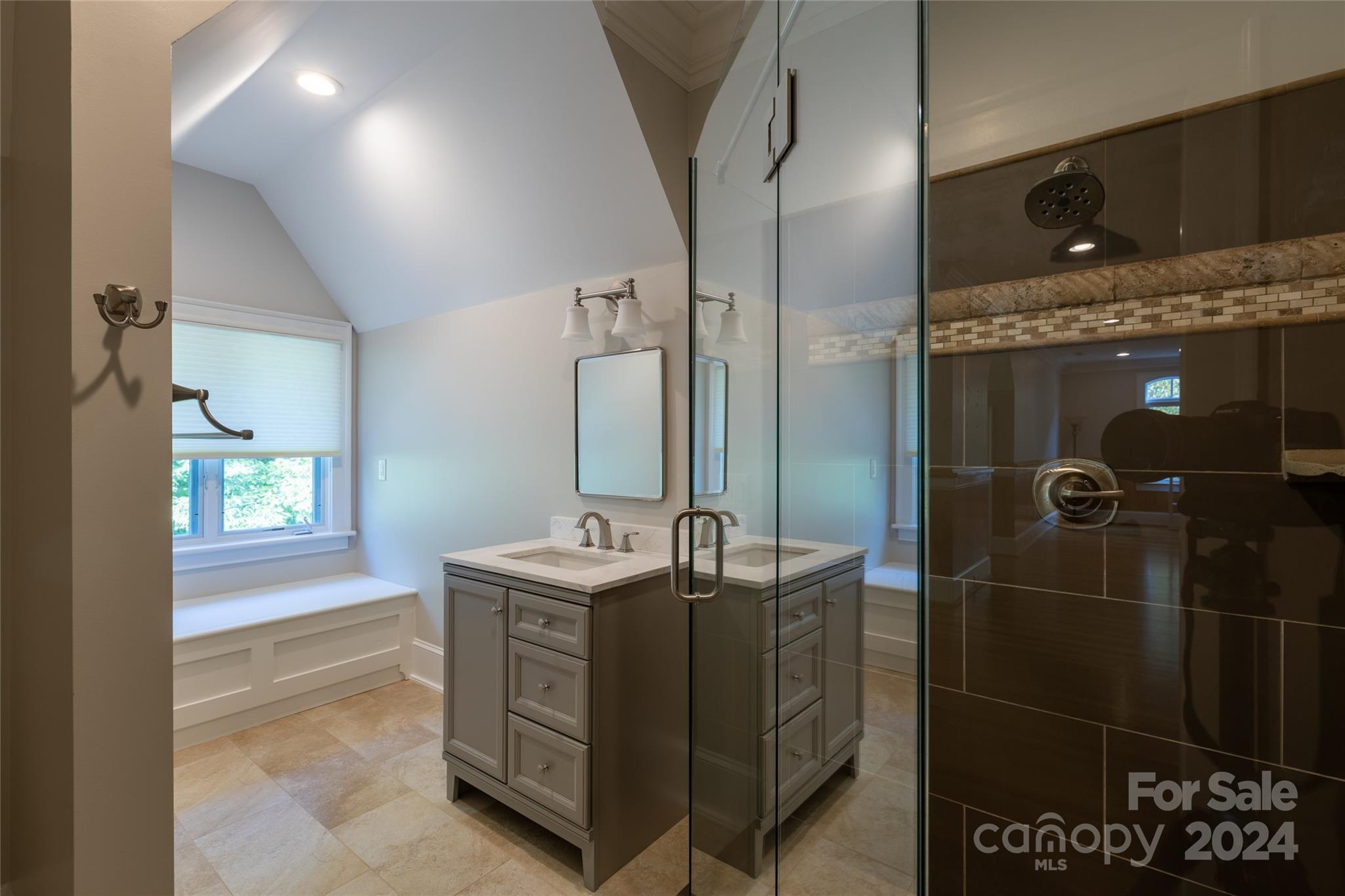 Oak Hollow - Residential