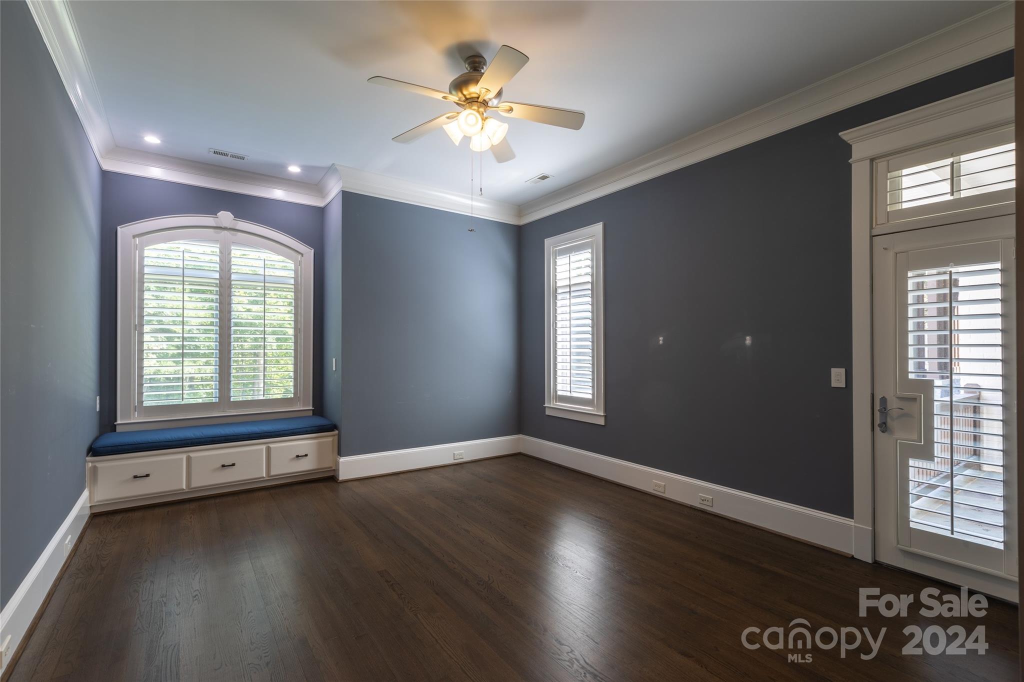 Oak Hollow - Residential