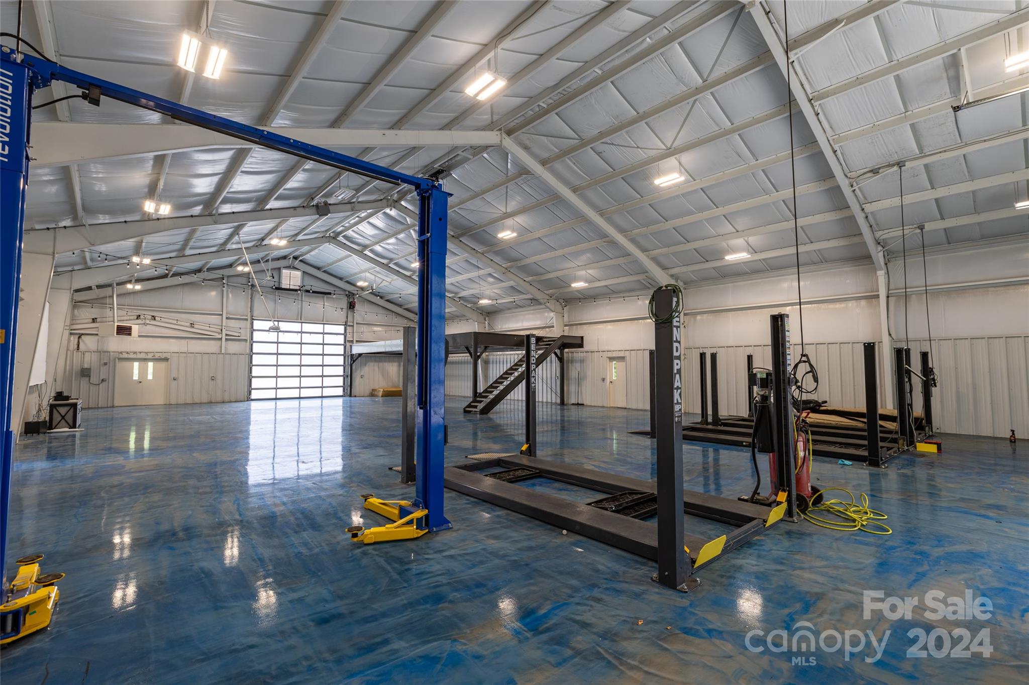 Oak Hollow - Residential