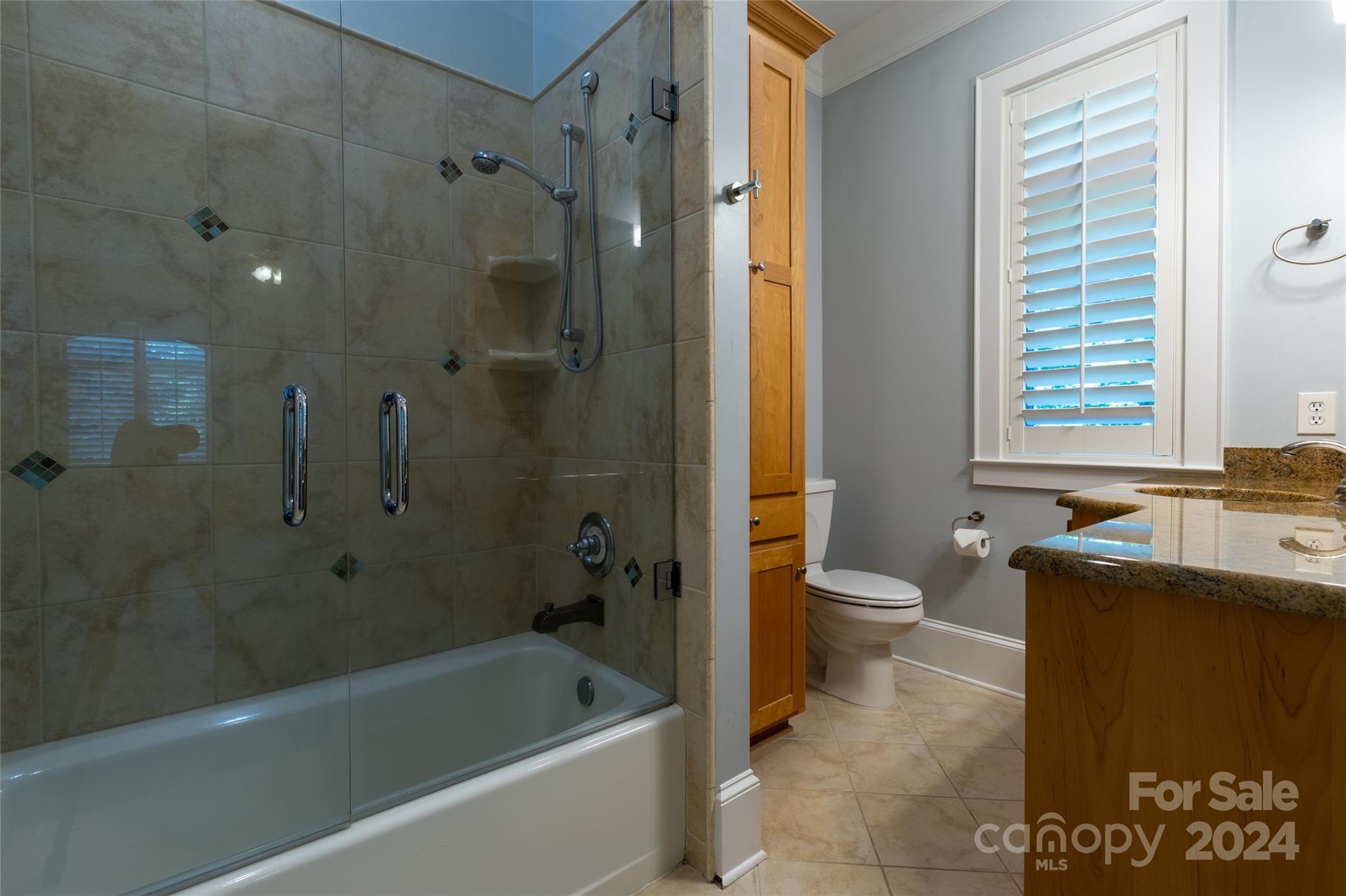 Oak Hollow - Residential