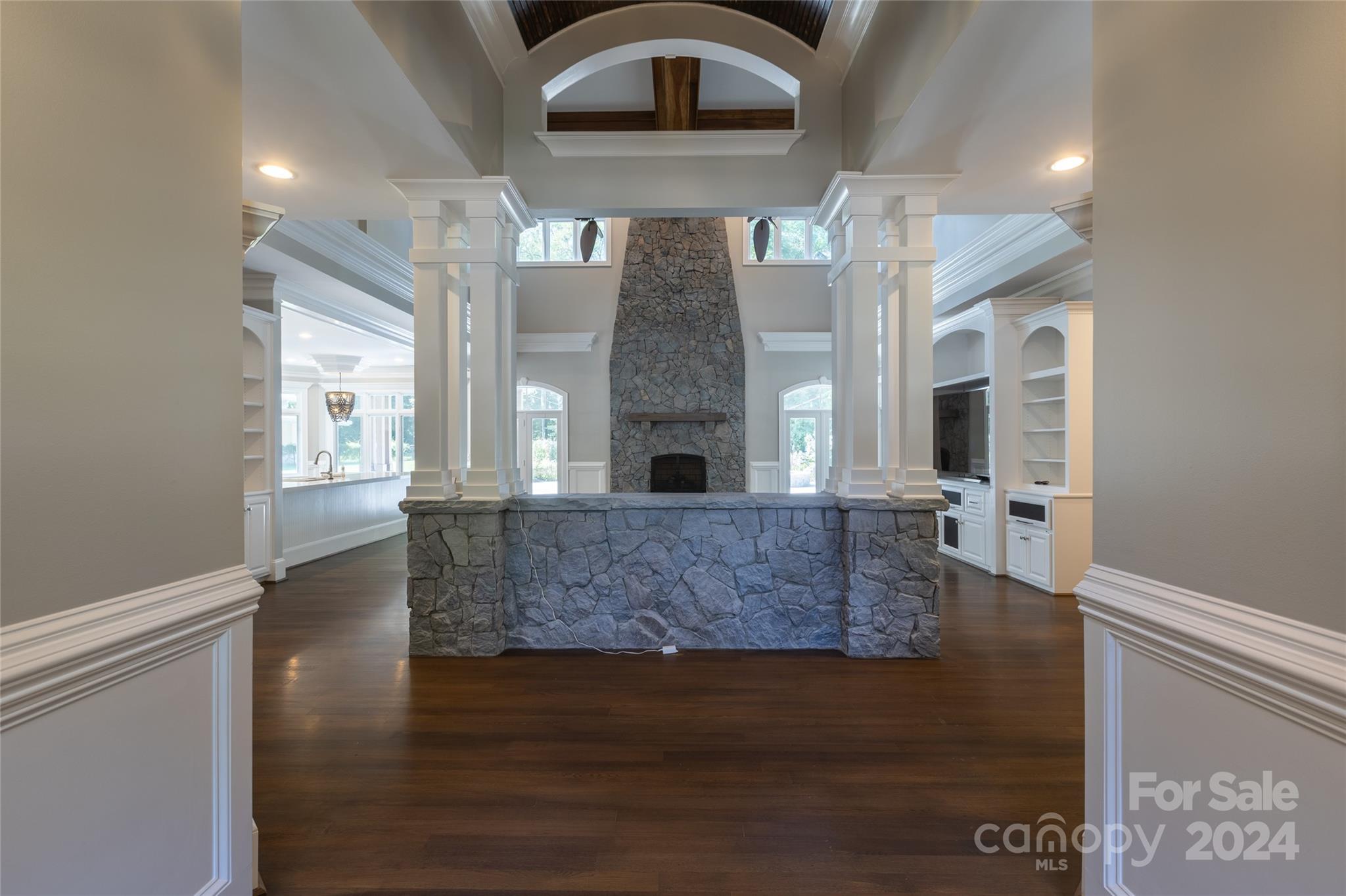 Oak Hollow - Residential