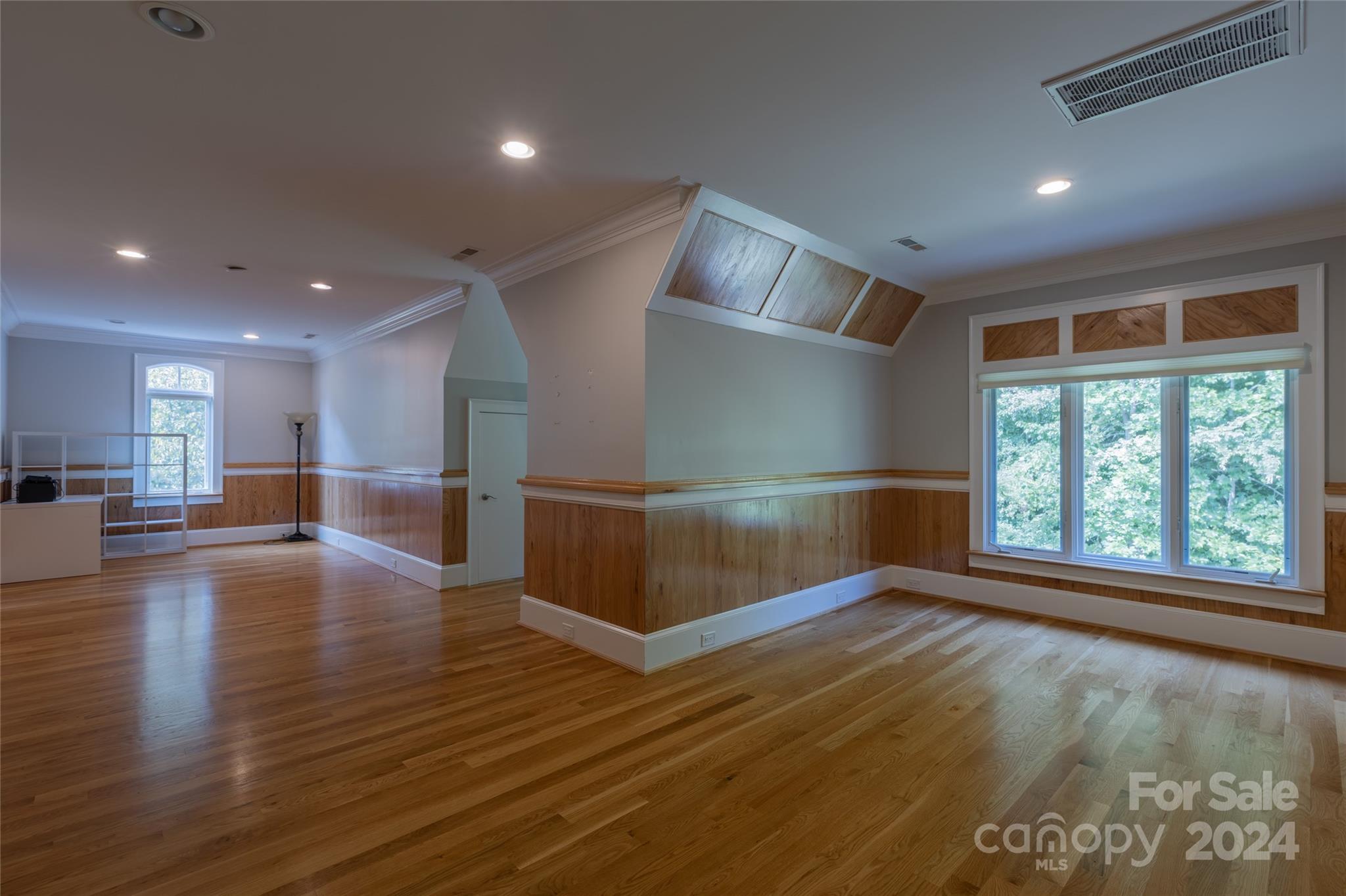 Oak Hollow - Residential