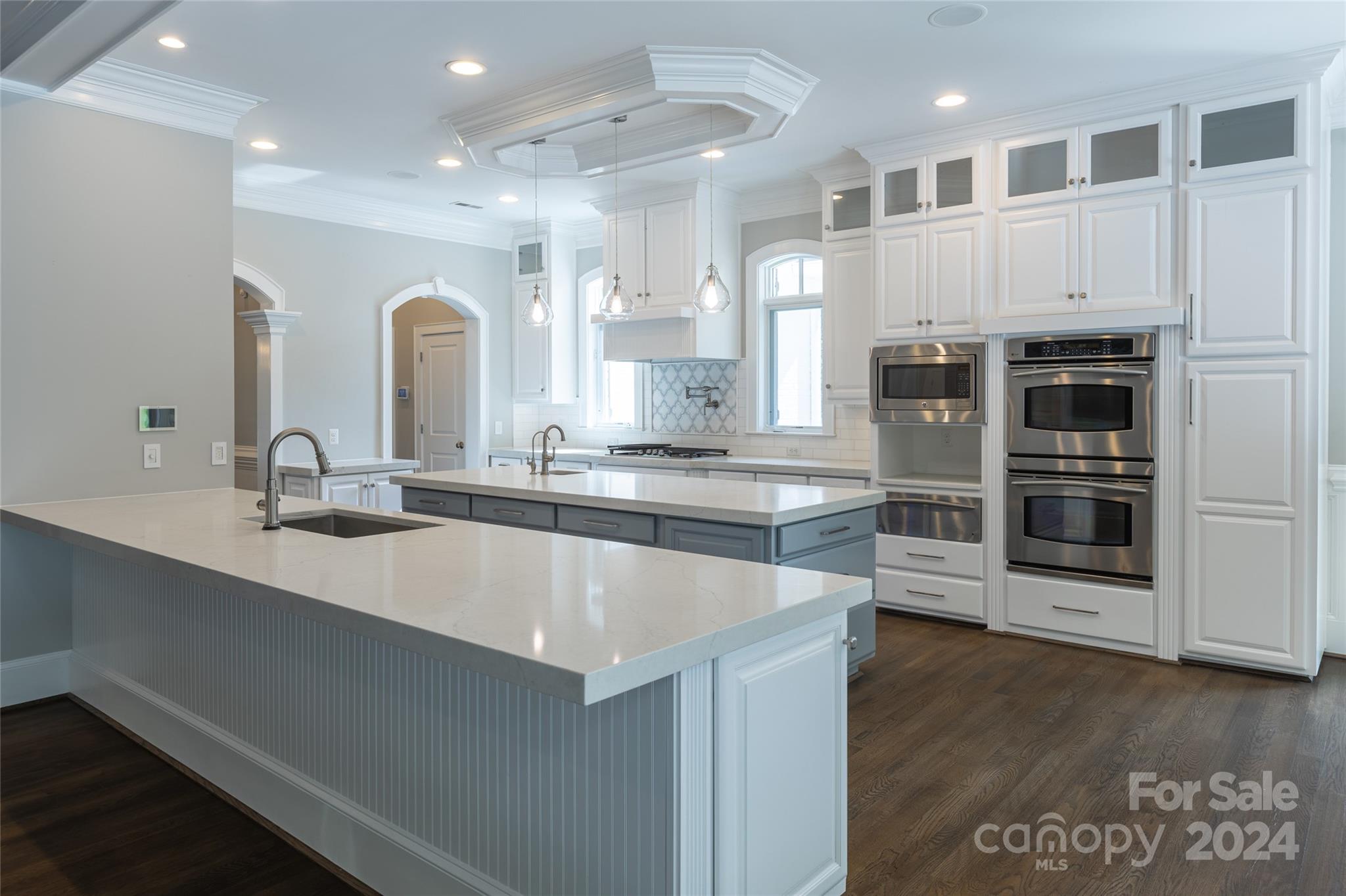 Oak Hollow - Residential