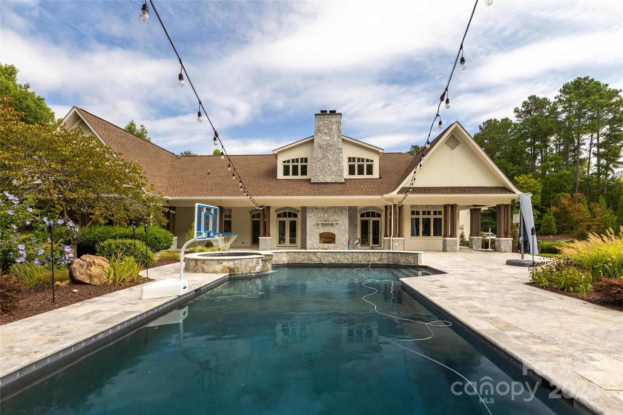 Oak Hollow - Residential