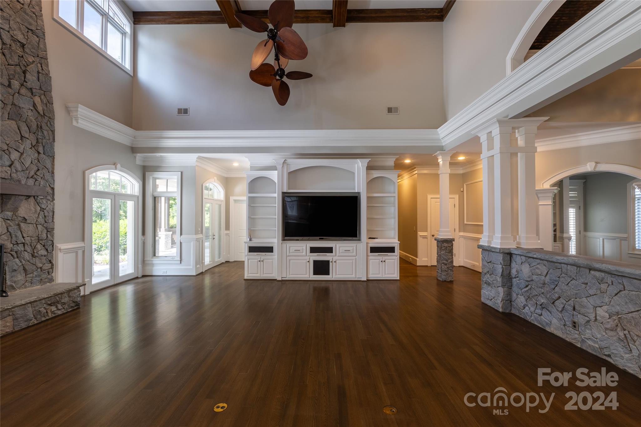 Oak Hollow - Residential