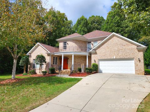 Photo of 5524 Strabane Drive, Matthews, NC 28104 (MLS # 4309841)