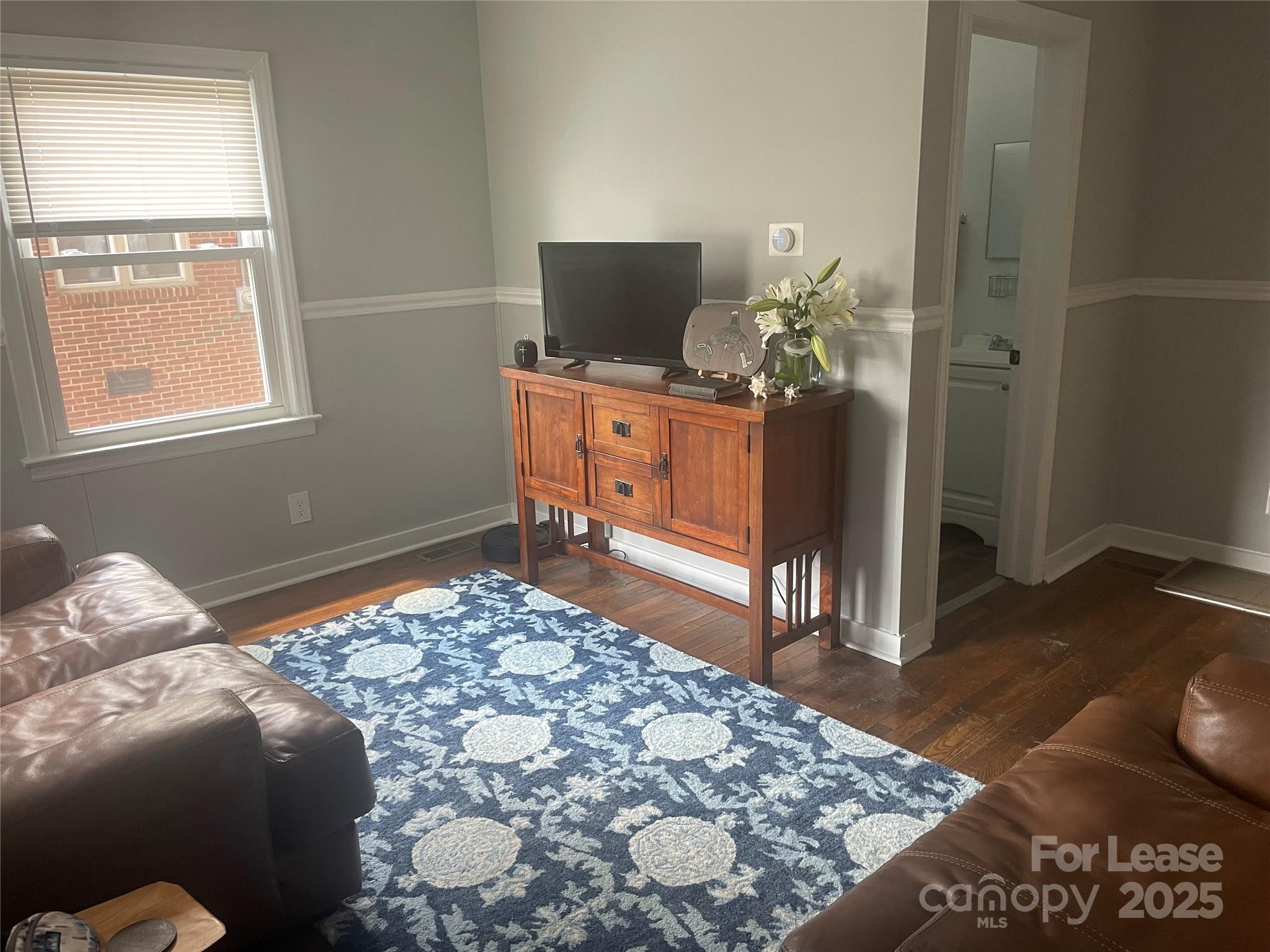Oaklawn Park - Residential Lease