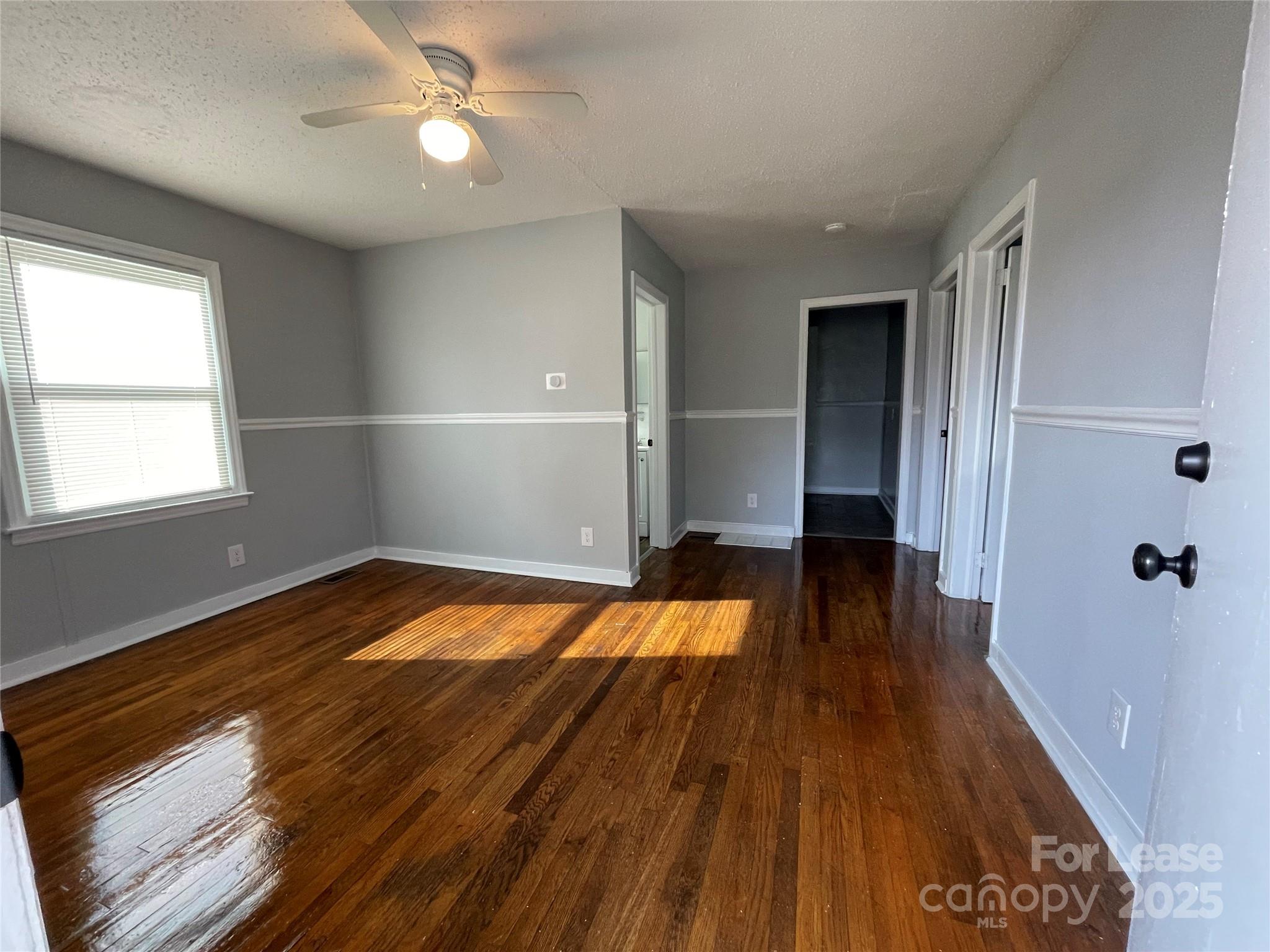 Oaklawn Park - Residential Lease
