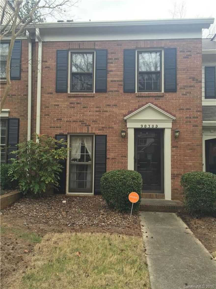 MOVE IN READY! Rarely available, well maintained full brick Townhouse in the perfect location. Great room with fireplace, eat-in kitchen and plenty of storage. Paint, carpet, flooring and new appliances completed in recent years. Attached outside storage room and enclosed private fenced patio. No yard work needed. Quiet neighborhood in southeast Charlotte. Convenient to shopping, restaurants, I485, Southpark and uptown.