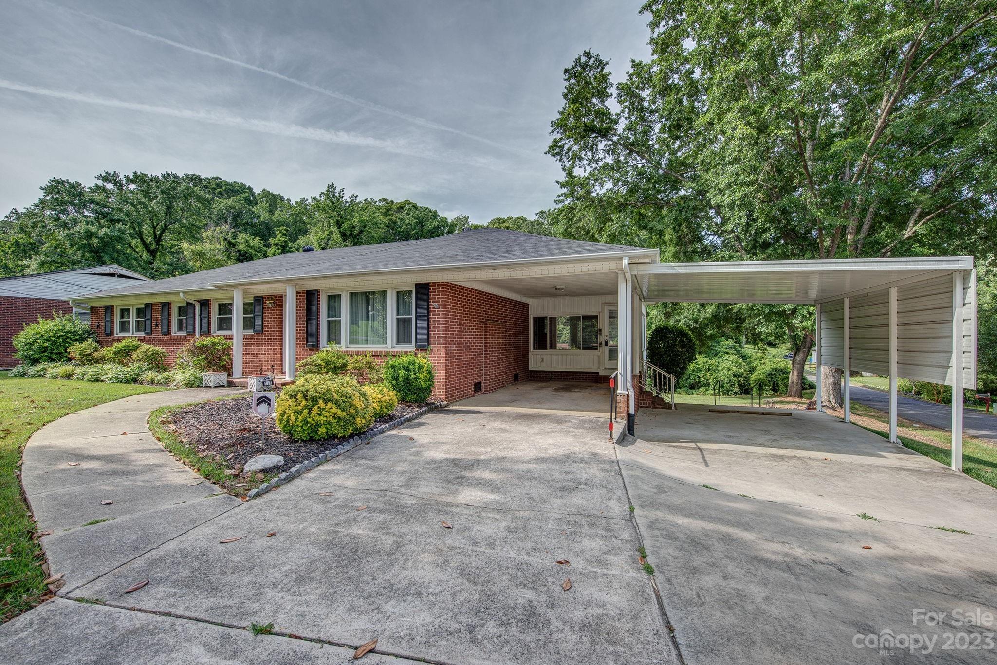 South Point Acres - Residential