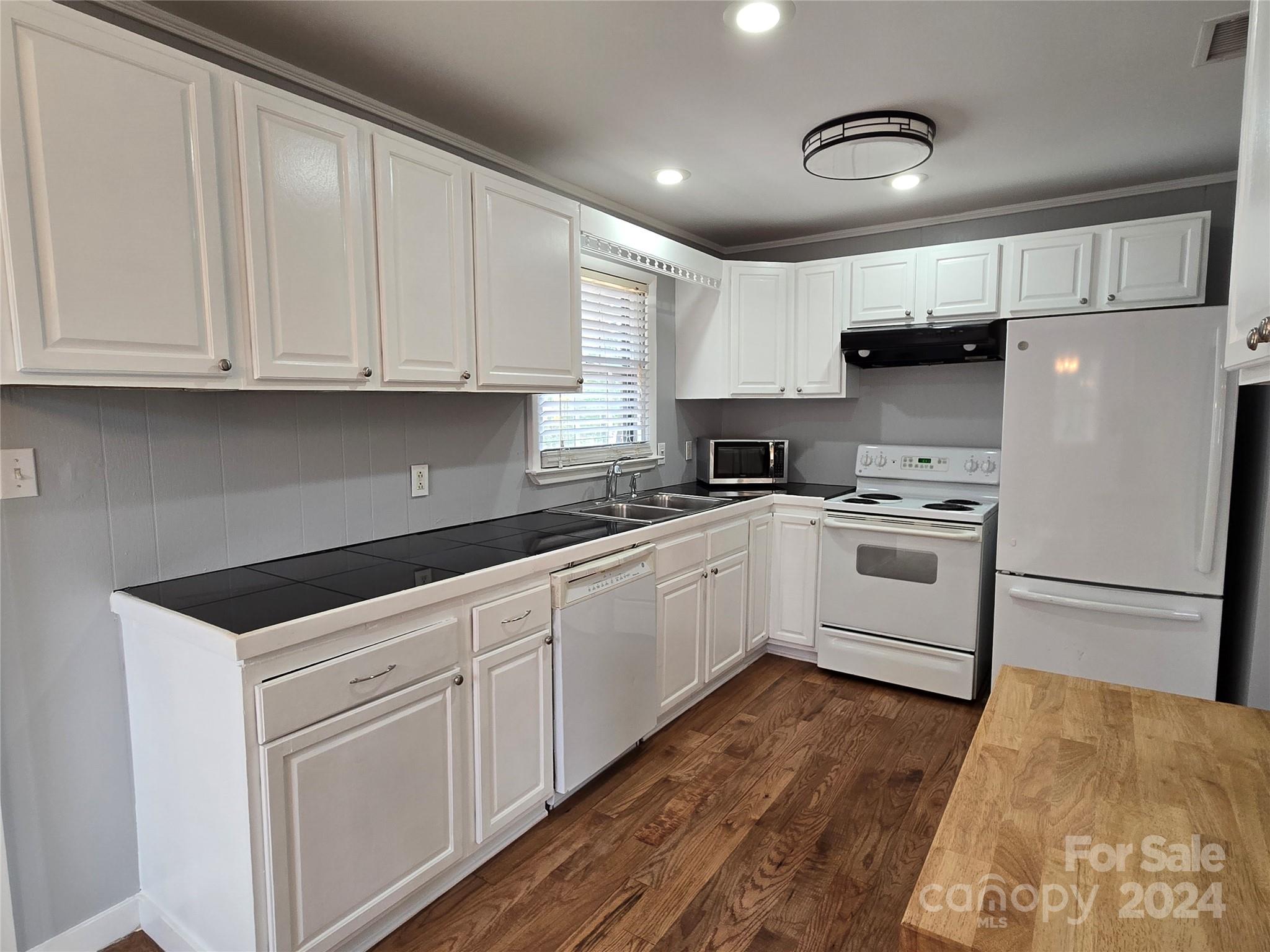 Landsdowne - Residential