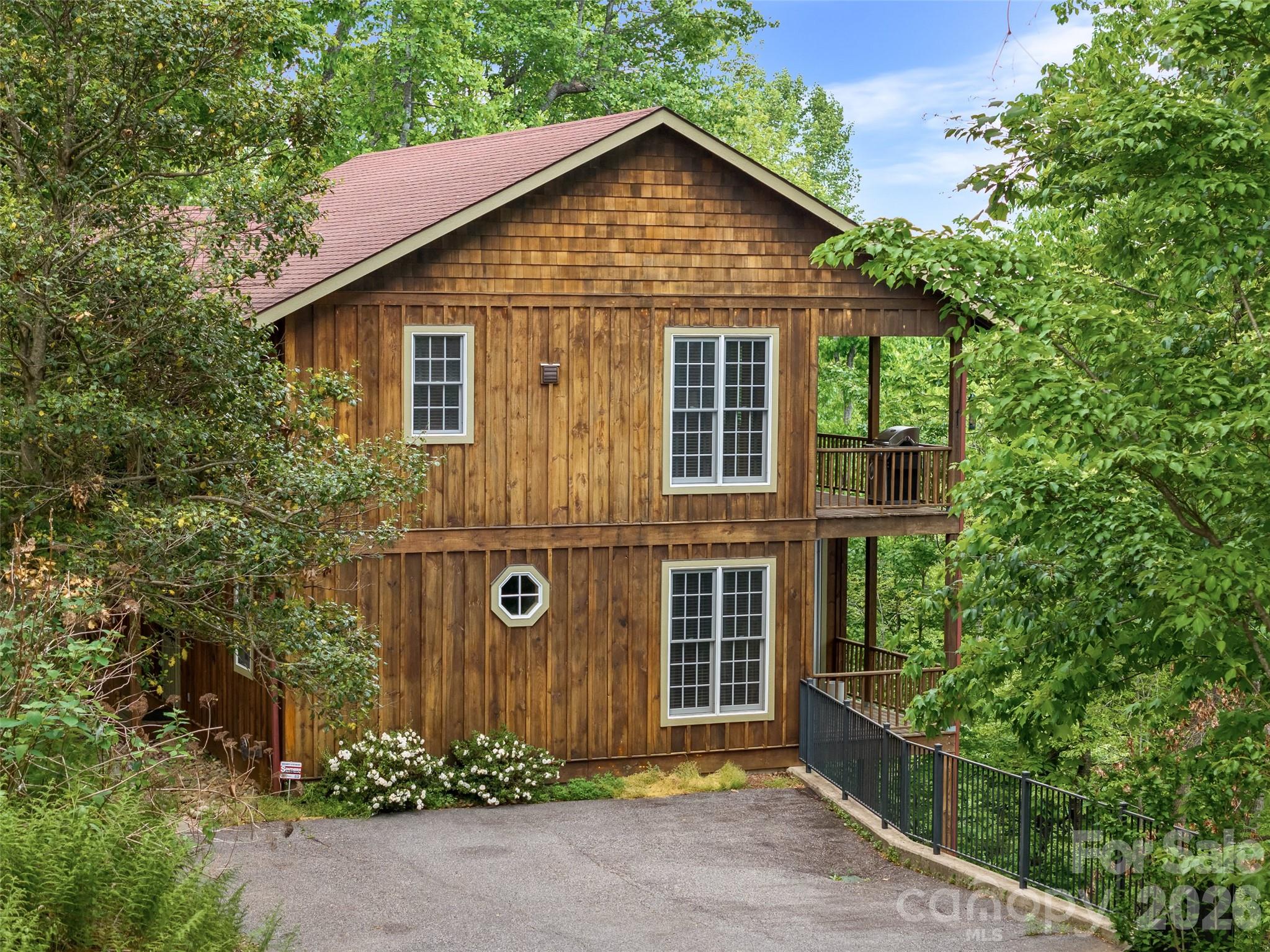 Laurel Mountain - Residential