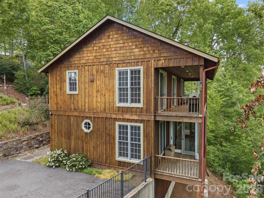 High quality custom built home with views and walkable to downtown Saluda. 
Many custom features, including closed cell foam insulation for outstanding energy efficiency and enhanced structural integrity on exterior and open cell foam on interior walls. 
Three private bedrooms each featuring ensuite baths and access to deck looking at wooded seasonal mountain views. Trim the trees on your nearly 2 acre property to improve the view. The build quality of this impeccably maintained property is unmistakable. 
Perfect for investment as a rental, vacation property or your new permanent home.