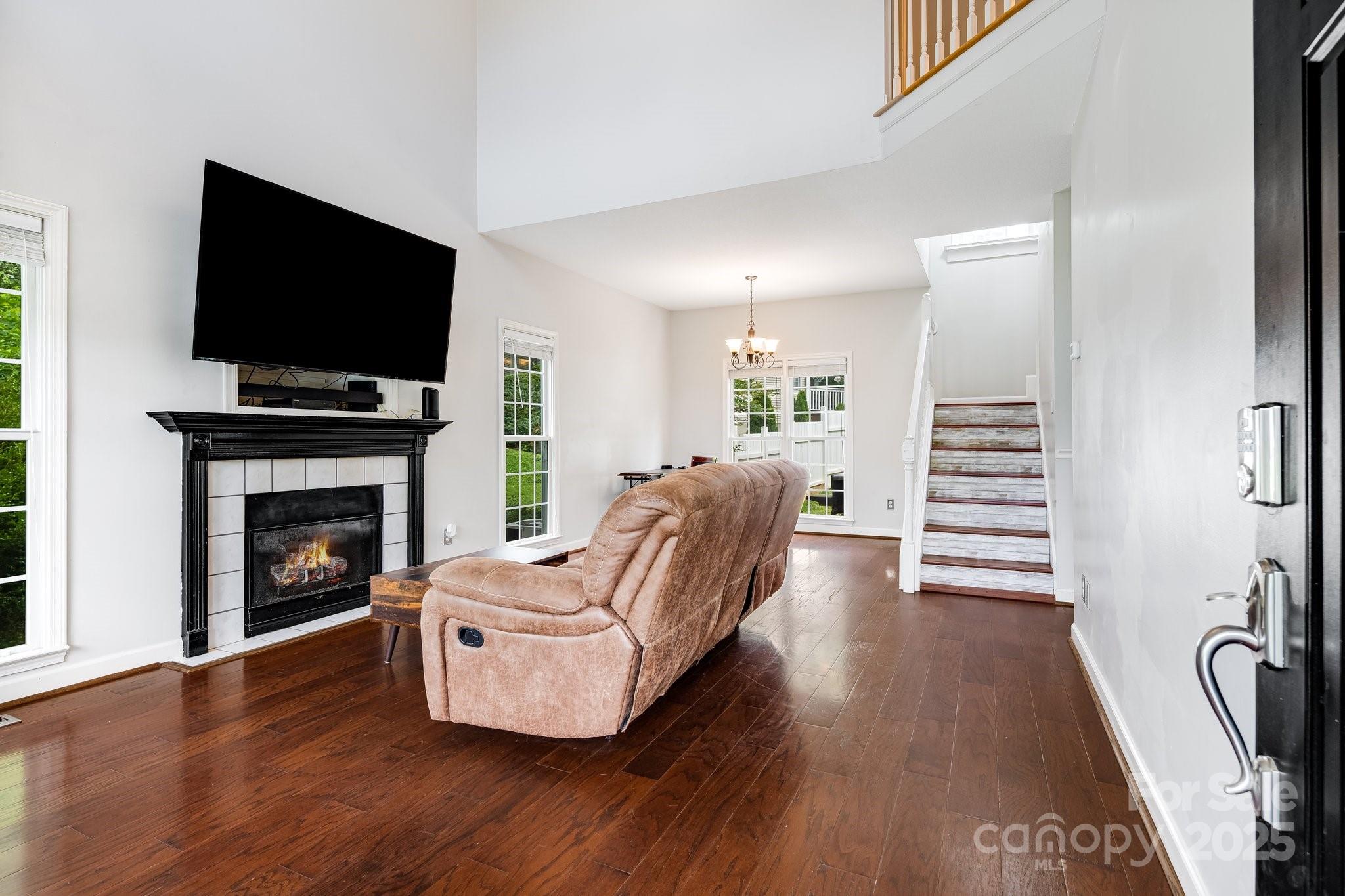 12 Eden Glen Road