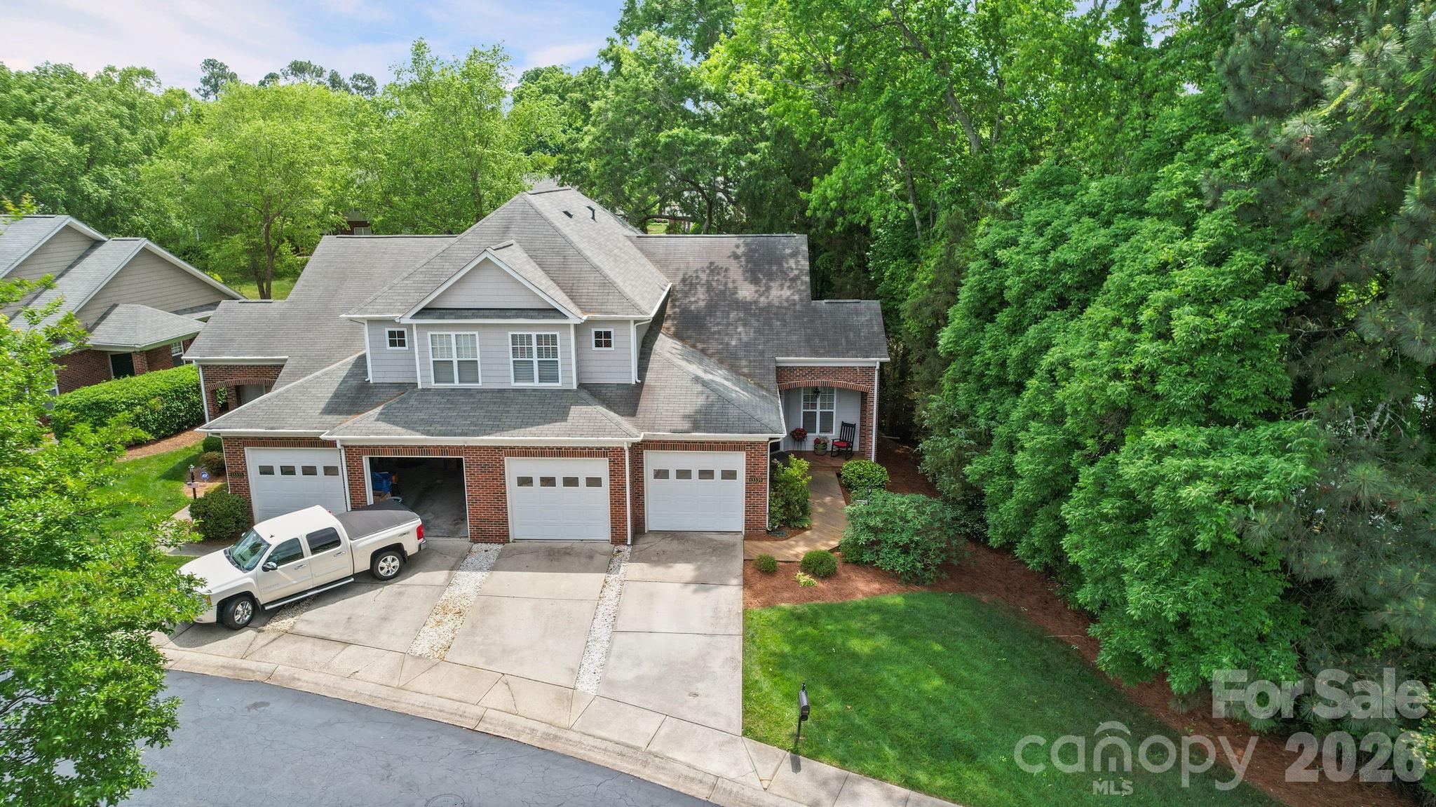 Mint Lake Village - Residential