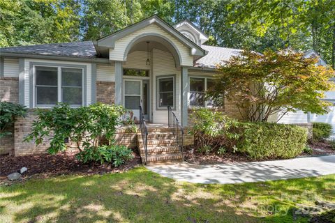 131 Jenny Lind Drive Hendersonville NC 28791