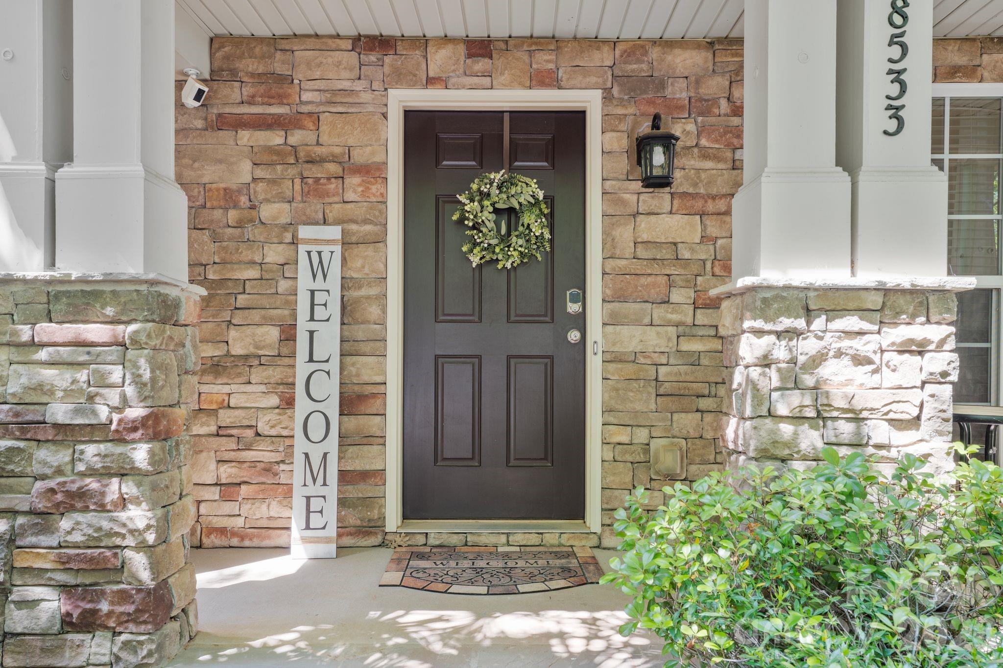 18533 The Commons Boulevard