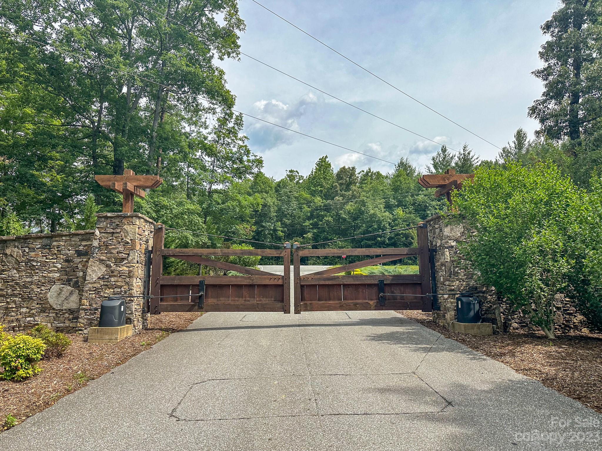 The Peninsula at Lake James - Land