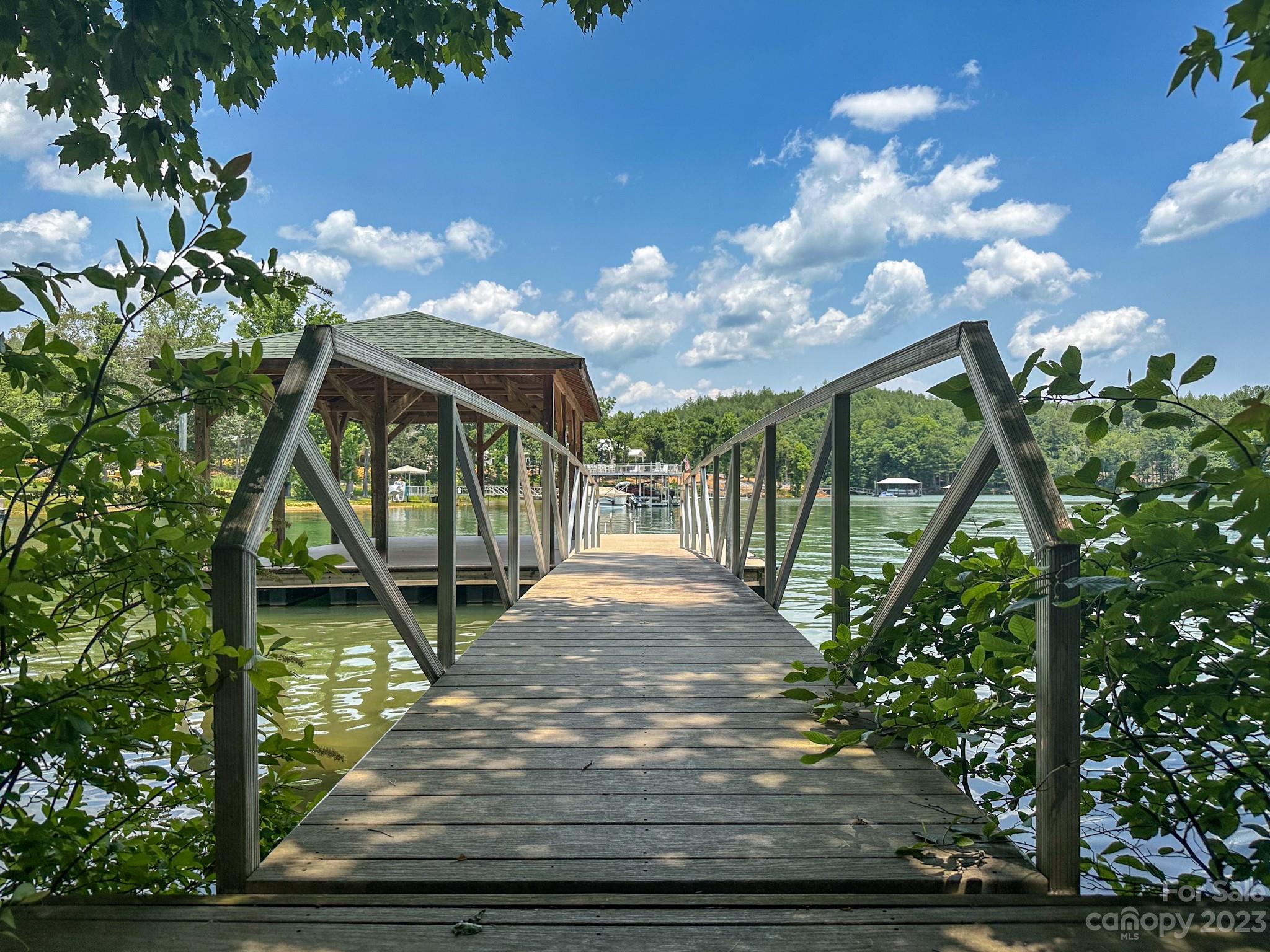 The Peninsula at Lake James - Land