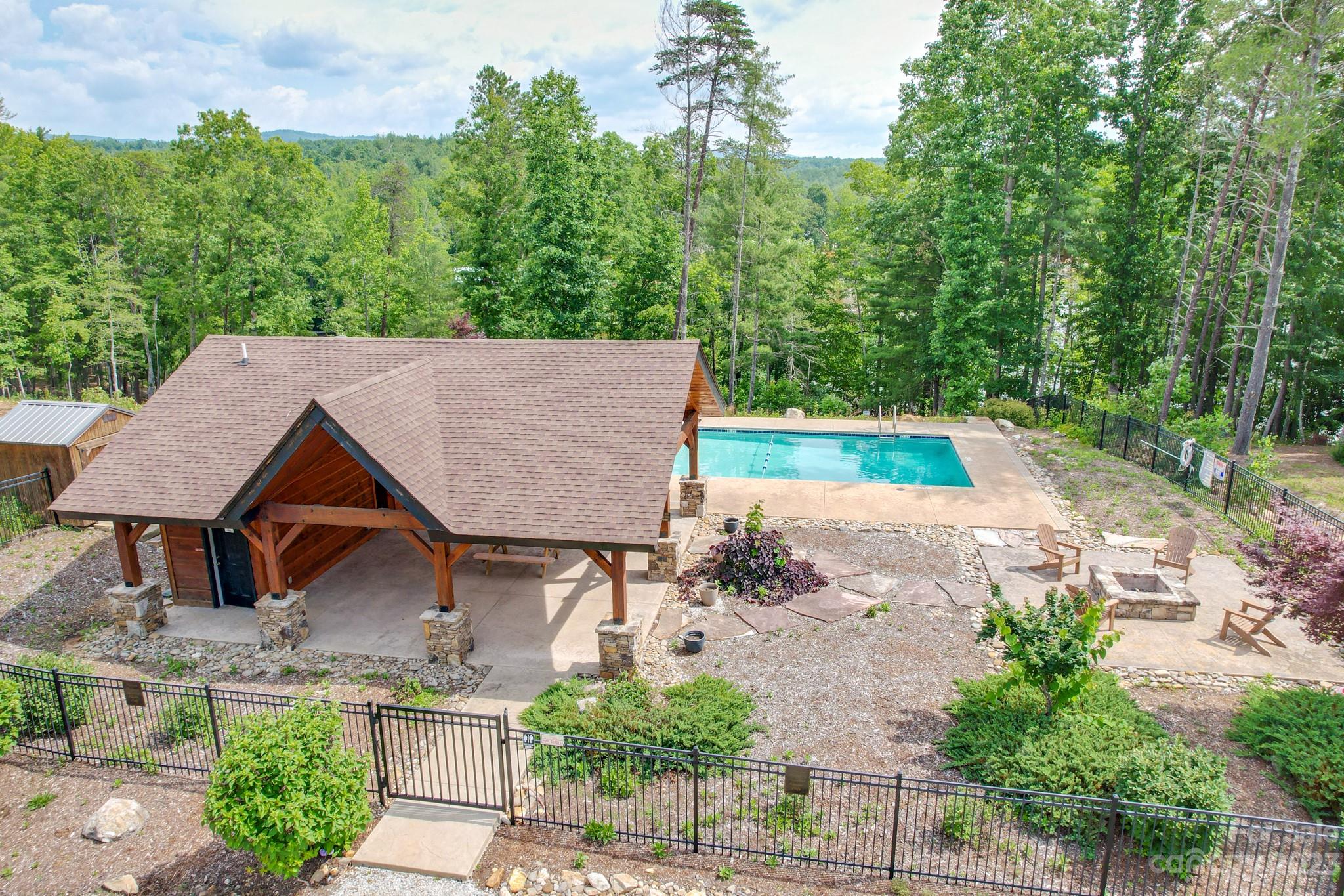 The Peninsula at Lake James - Land